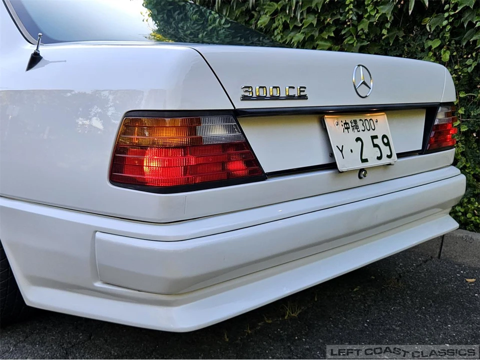 1990 Mercedes-Benz W124 E-Class - Image 17 of 31