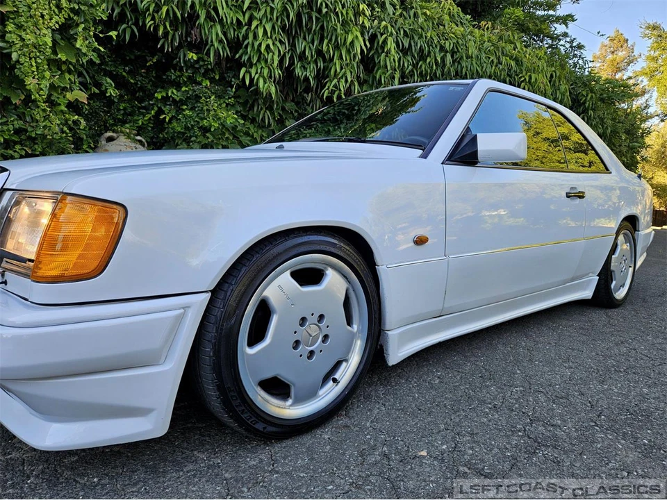 1990 Mercedes-Benz W124 E-Class - Image 23 of 31