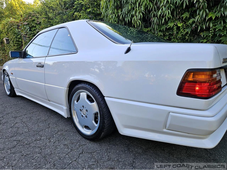 1990 Mercedes-Benz W124 E-Class - Image 24 of 31