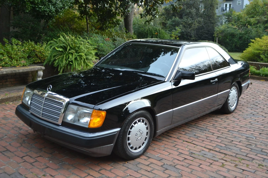 1990 Mercedes-Benz W124 E-Class - Image 4 of 31