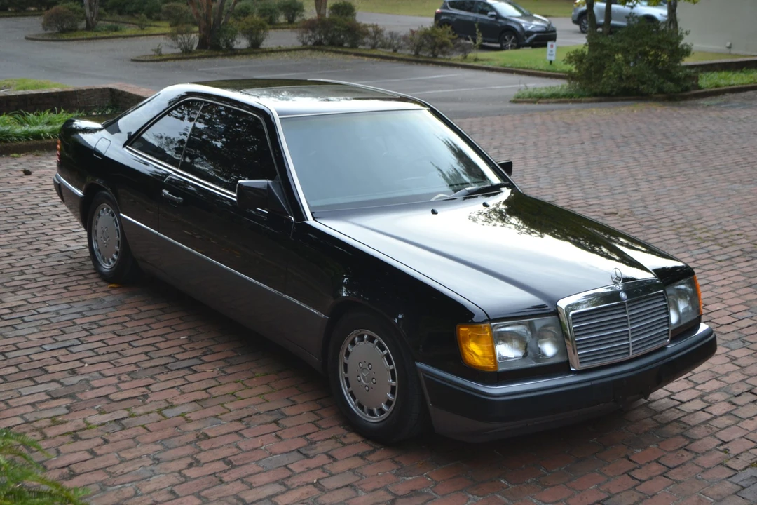 1990 Mercedes-Benz W124 E-Class - Image 28 of 31