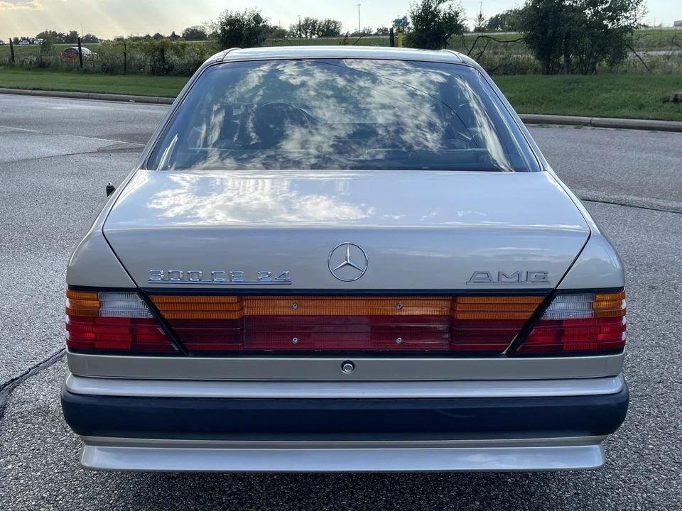 1990 Mercedes-Benz W124 E-Class - Image 20 of 31