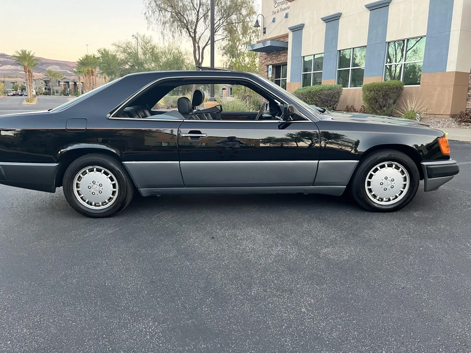 1990 Mercedes-Benz W124 E-Class - Image 8 of 31