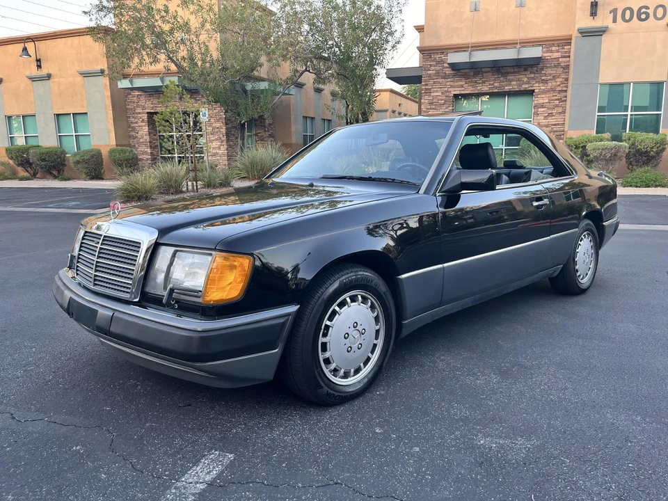 1990 Mercedes-Benz W124 E-Class - Image 3 of 31