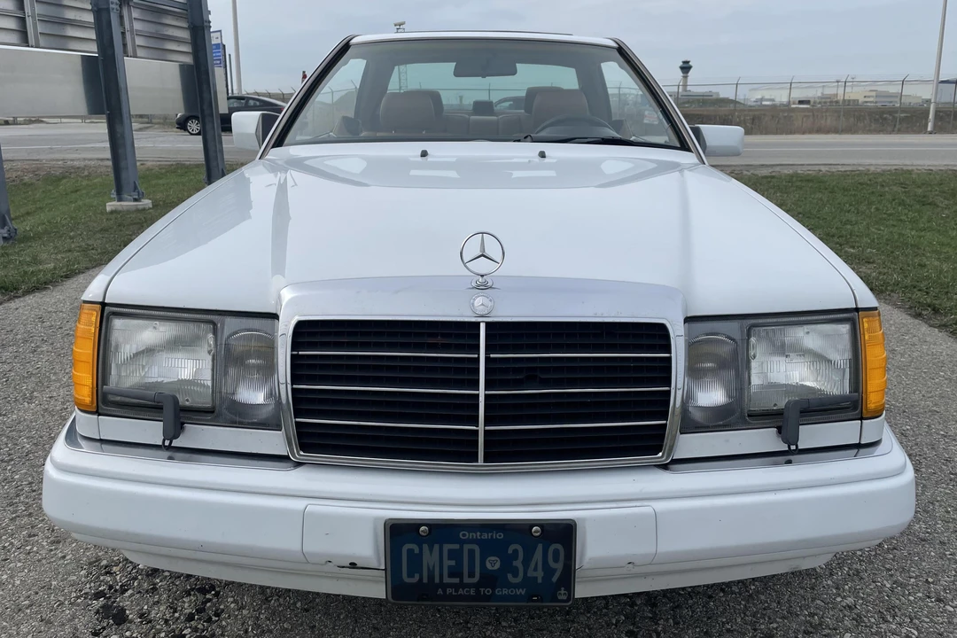 1990 Mercedes-Benz W124 E-Class - Image 2 of 31