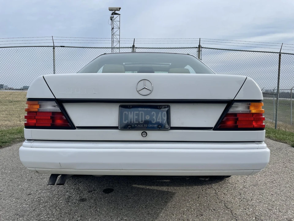 1990 Mercedes-Benz W124 E-Class - Image 15 of 31