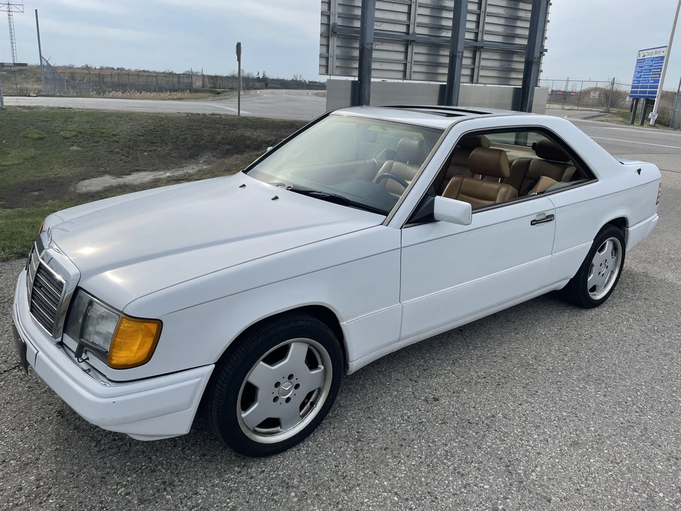 1990 Mercedes-Benz W124 E-Class - Image 11 of 31
