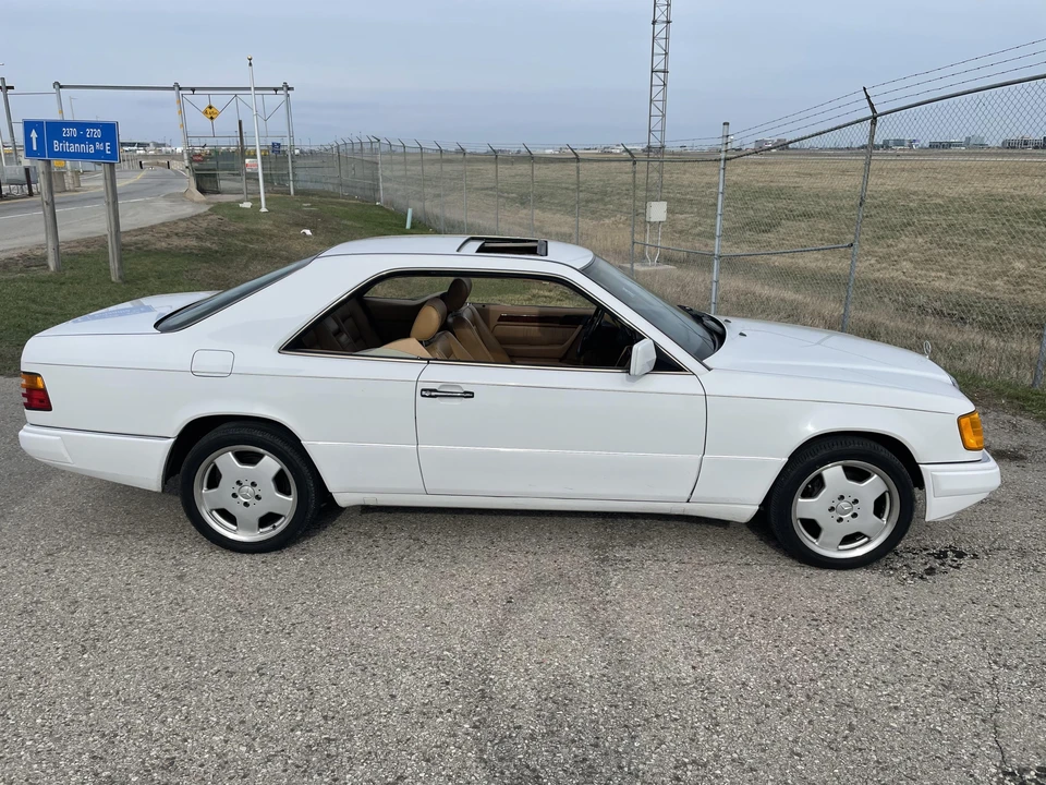 1990 Mercedes-Benz W124 E-Class - Image 20 of 31