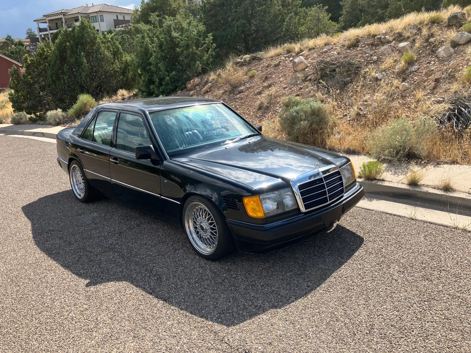 1990 Mercedes-Benz W124 E-Class - Image 24 of 31