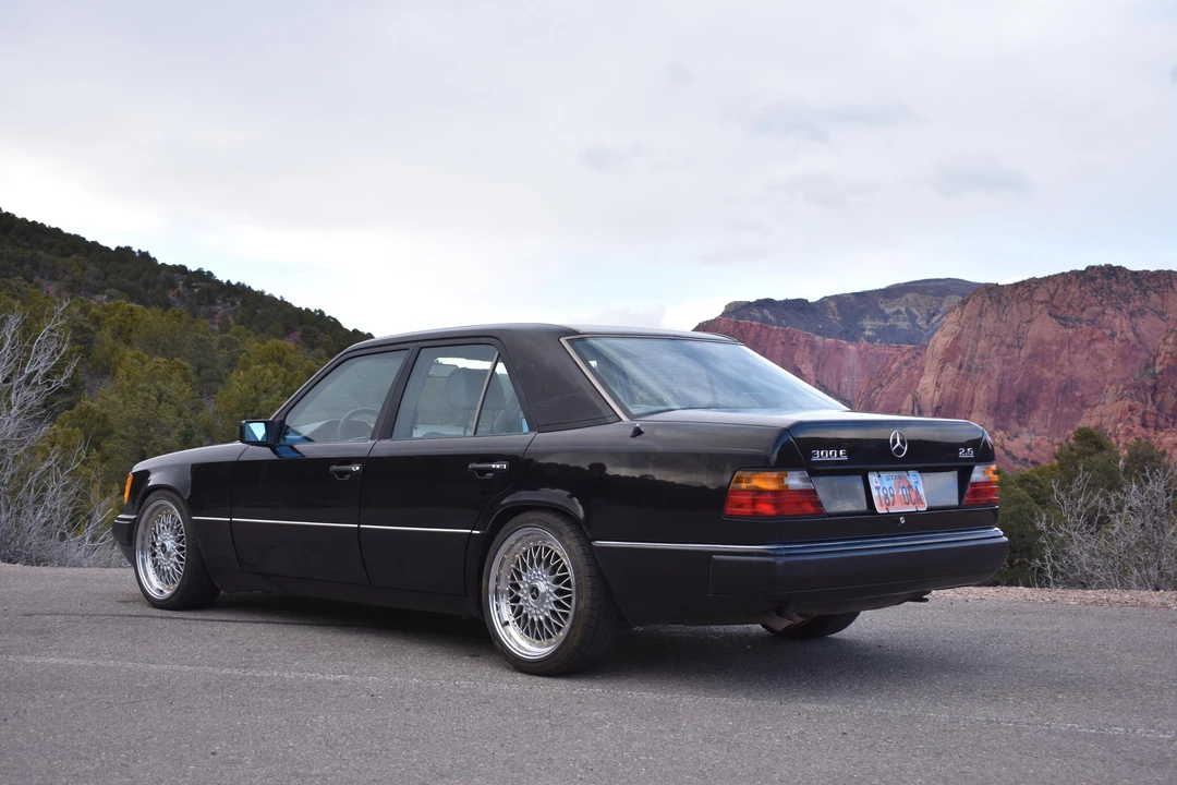 1990 Mercedes-Benz W124 E-Class - Image 19 of 31