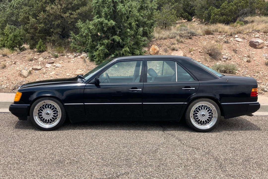 1990 Mercedes-Benz W124 E-Class - Image 3 of 31