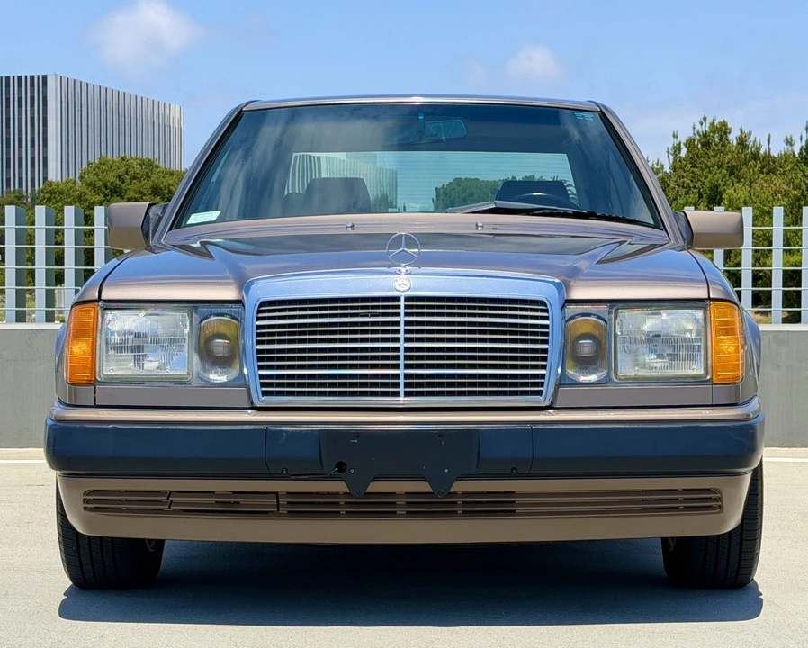 1990 Mercedes-Benz W124 E-Class - Image 23 of 31