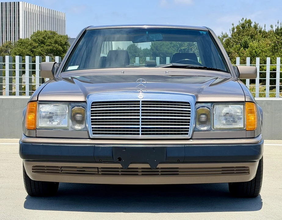 1990 Mercedes-Benz W124 E-Class - Image 8 of 31