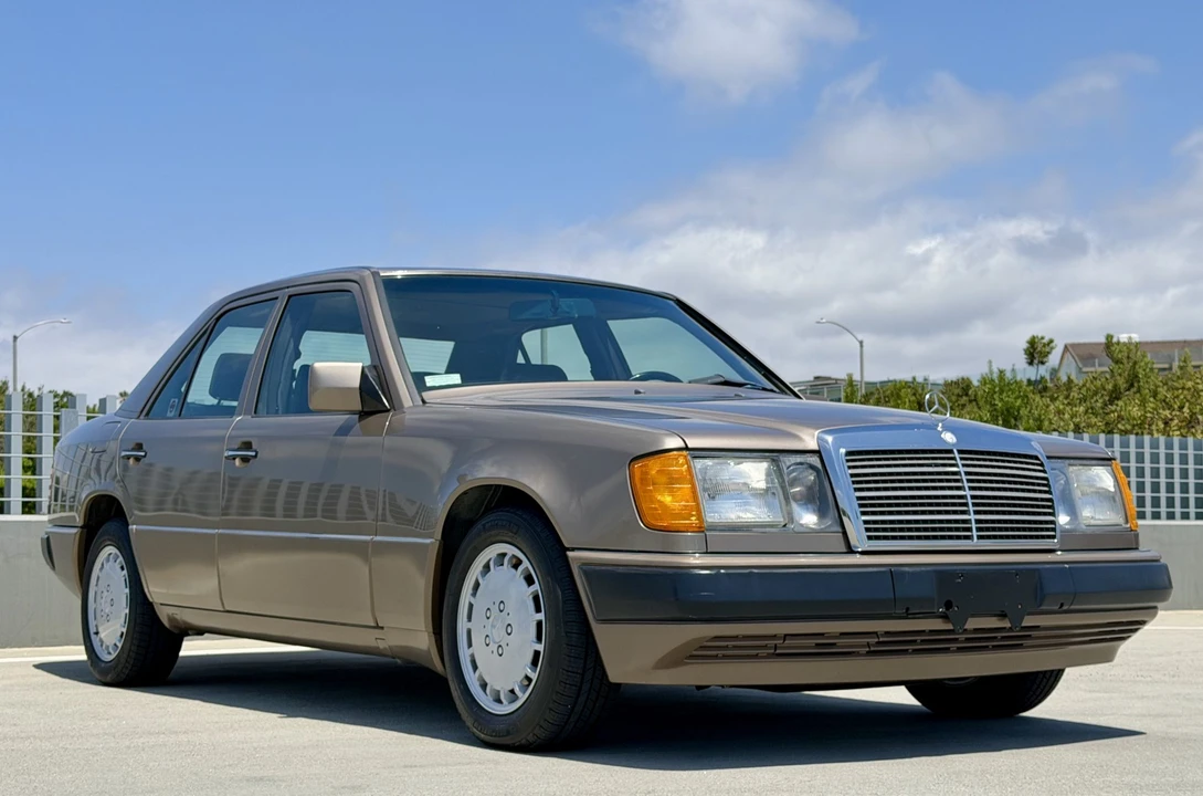 1990 Mercedes-Benz W124 E-Class - Image 10 of 31