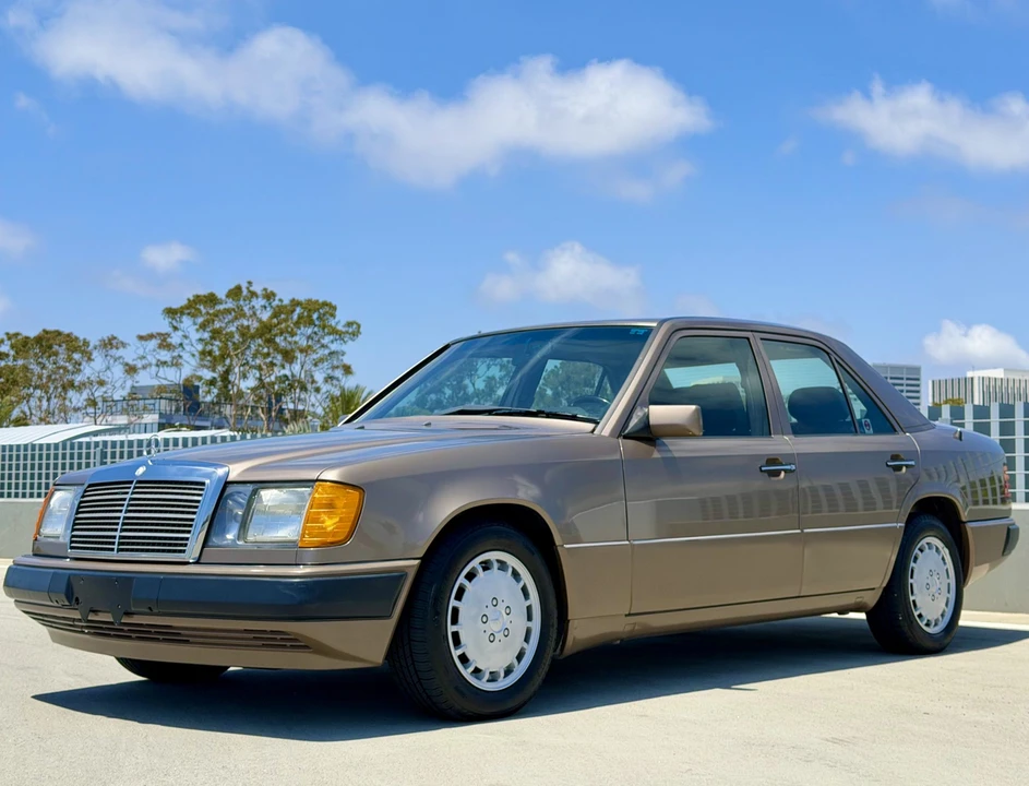 1990 Mercedes-Benz W124 E-Class - Image 4 of 31