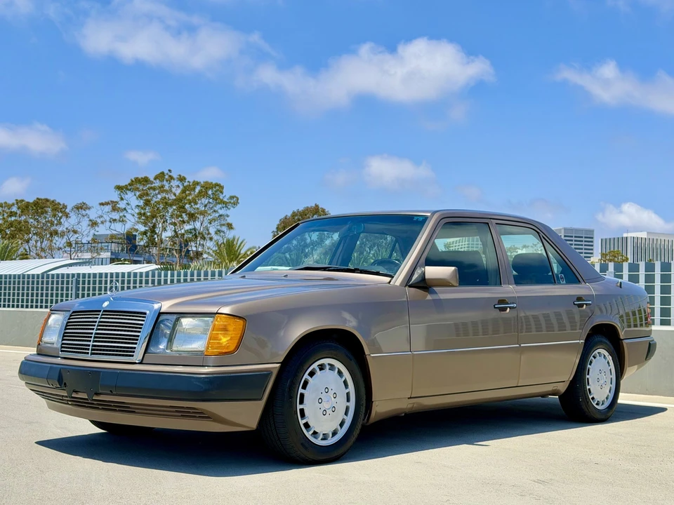 1990 Mercedes-Benz W124 E-Class - Image 5 of 31
