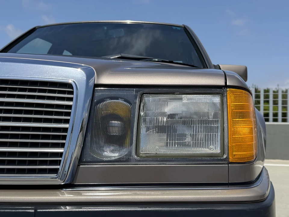 1990 Mercedes-Benz W124 E-Class - Image 27 of 31