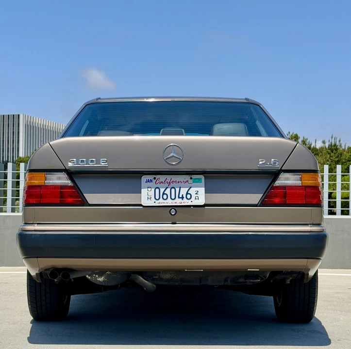 1990 Mercedes-Benz W124 E-Class - Image 29 of 31