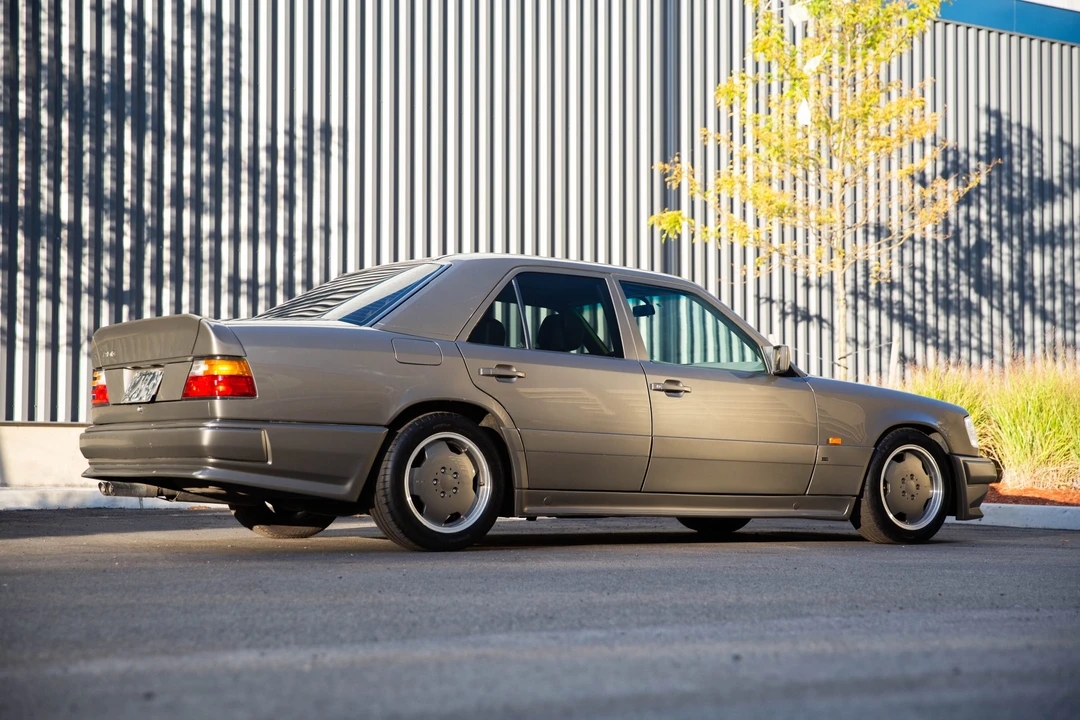 1990 Mercedes-Benz W124 E-Class - Image 12 of 31