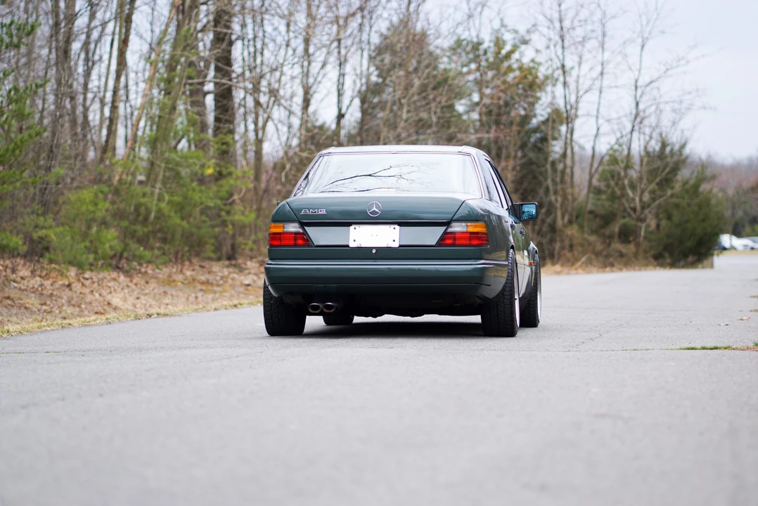 1990 Mercedes-Benz W124 E-Class - Image 13 of 31