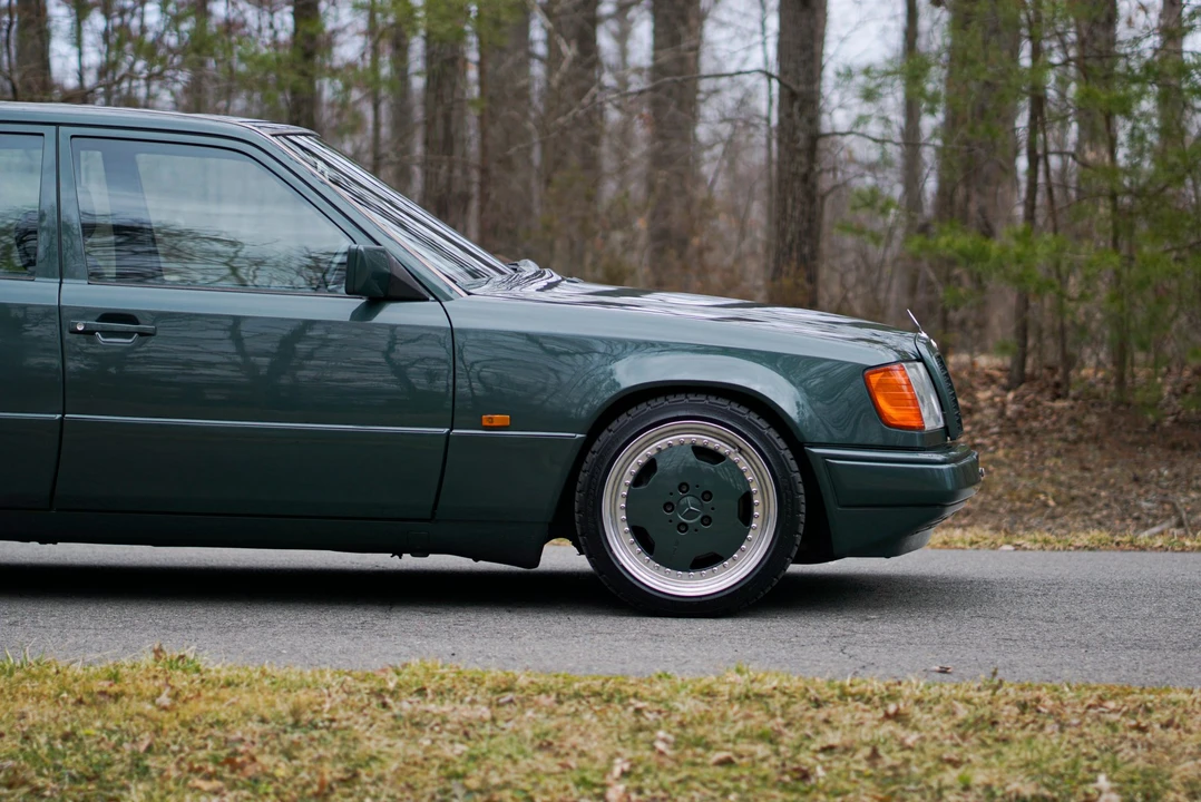 1990 Mercedes-Benz W124 E-Class - Image 27 of 31