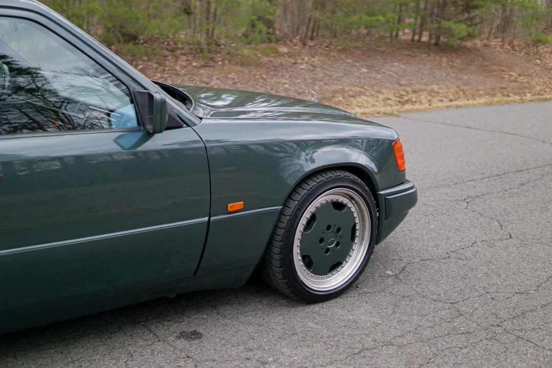 1990 Mercedes-Benz W124 E-Class - Image 28 of 31