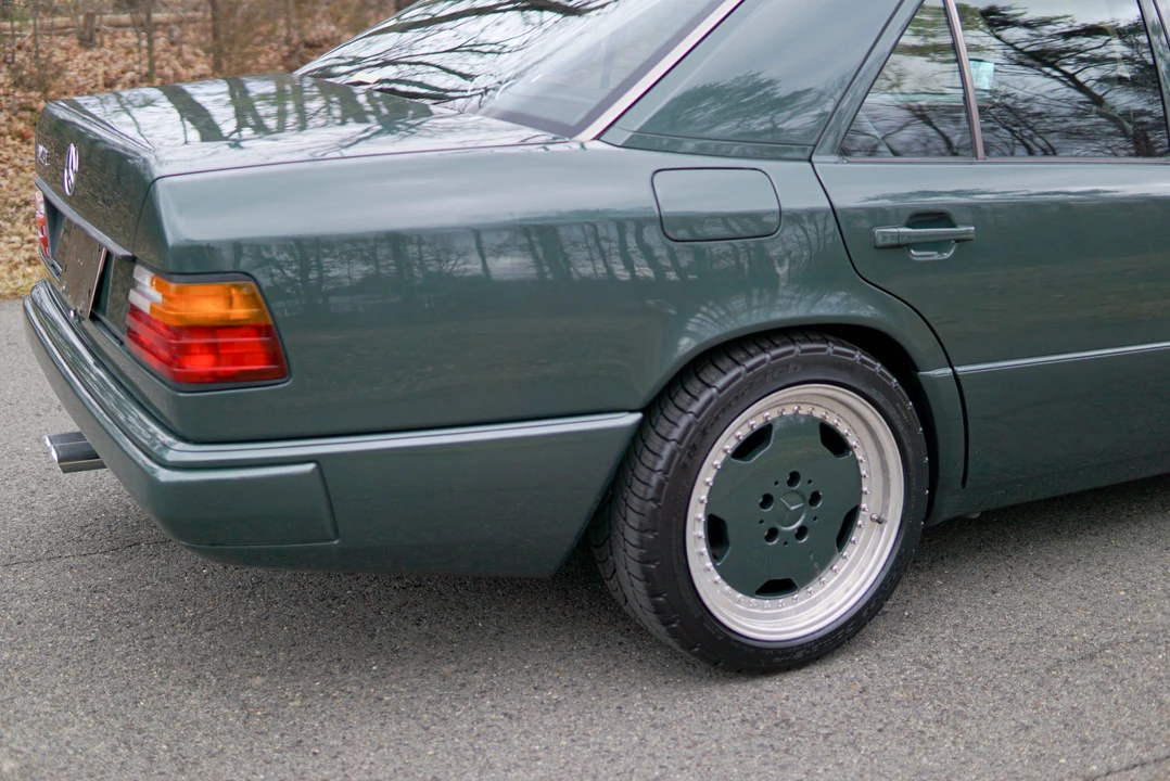 1990 Mercedes-Benz W124 E-Class - Image 31 of 31