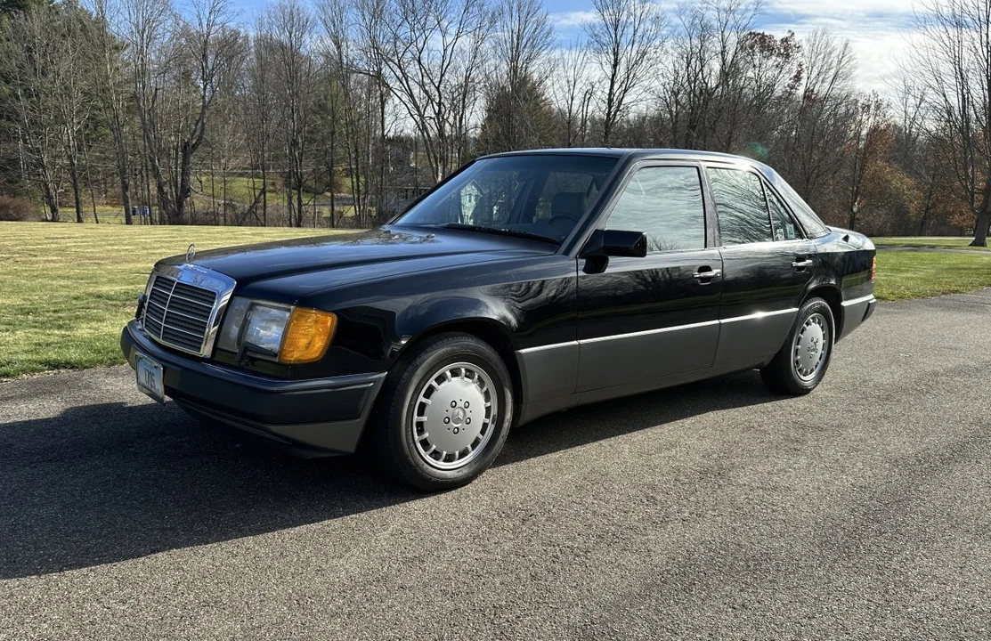 1990 Mercedes-Benz W124 E-Class - Image 2 of 31