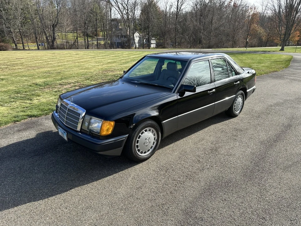 1990 Mercedes-Benz W124 E-Class - Image 3 of 31