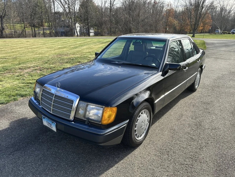 1990 Mercedes-Benz W124 E-Class - Image 4 of 31