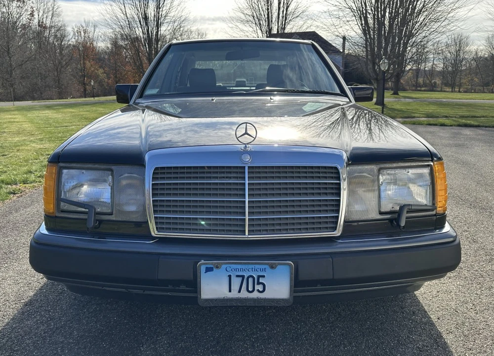 1990 Mercedes-Benz W124 E-Class - Image 7 of 31