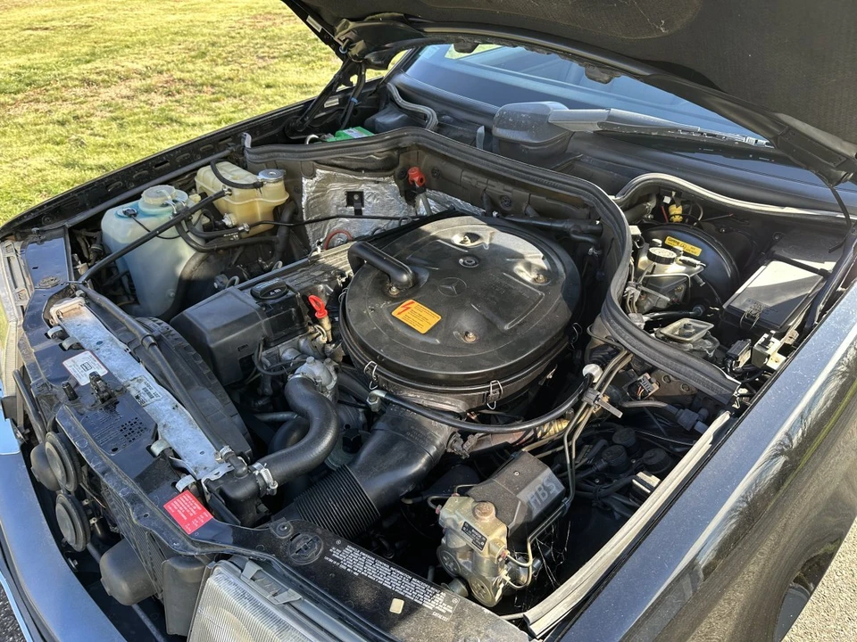 1990 Mercedes-Benz W124 E-Class - Image 16 of 31