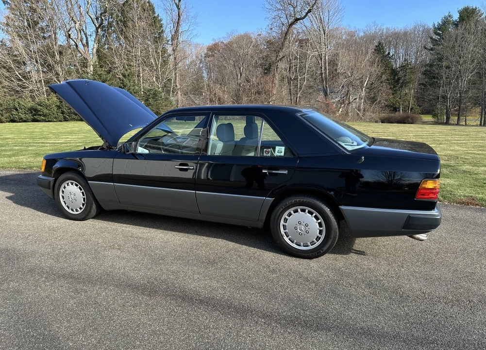 1990 Mercedes-Benz W124 E-Class - Image 25 of 31