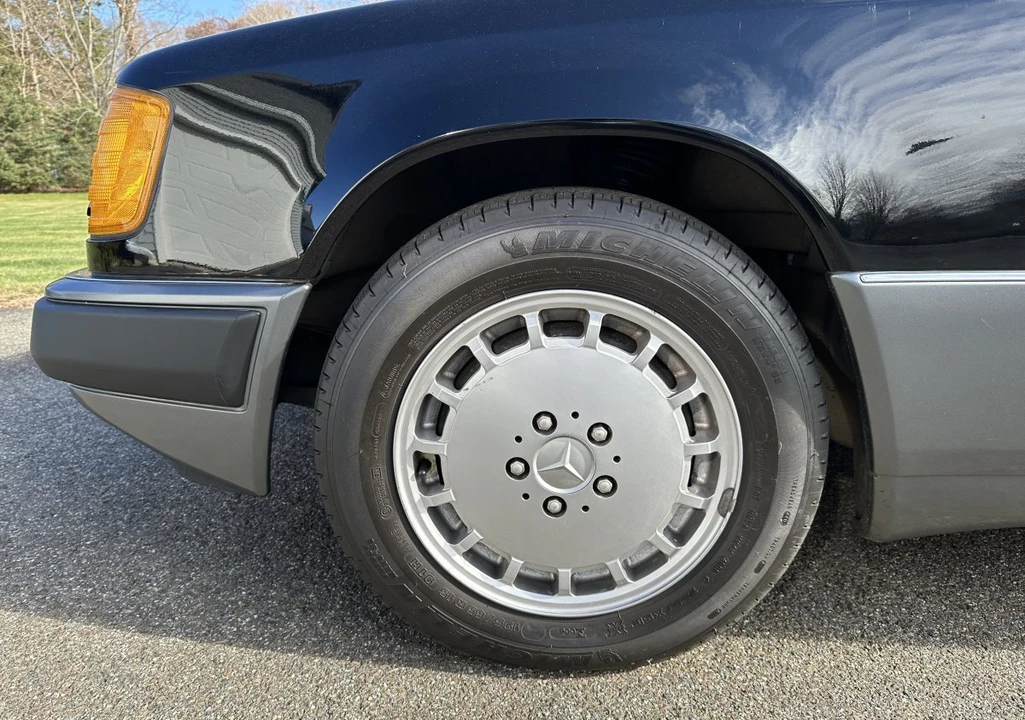 1990 Mercedes-Benz W124 E-Class - Image 26 of 31