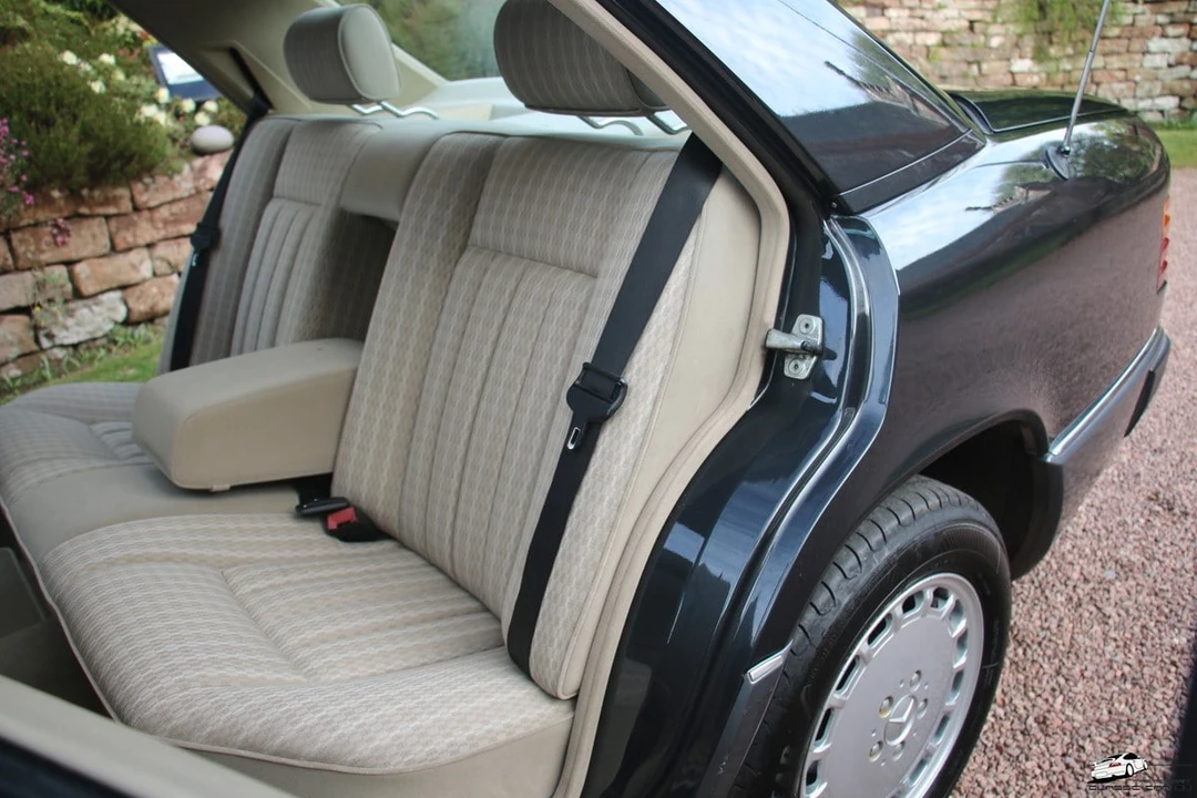 1990 Mercedes-Benz W124 E-Class - Image 24 of 30