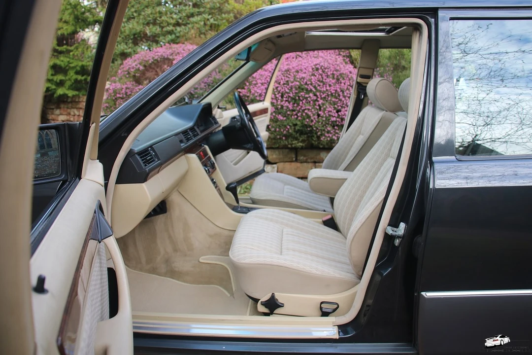 1990 Mercedes-Benz W124 E-Class - Image 17 of 30