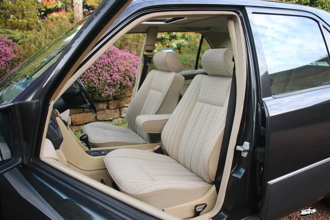 1990 Mercedes-Benz W124 E-Class - Image 16 of 30
