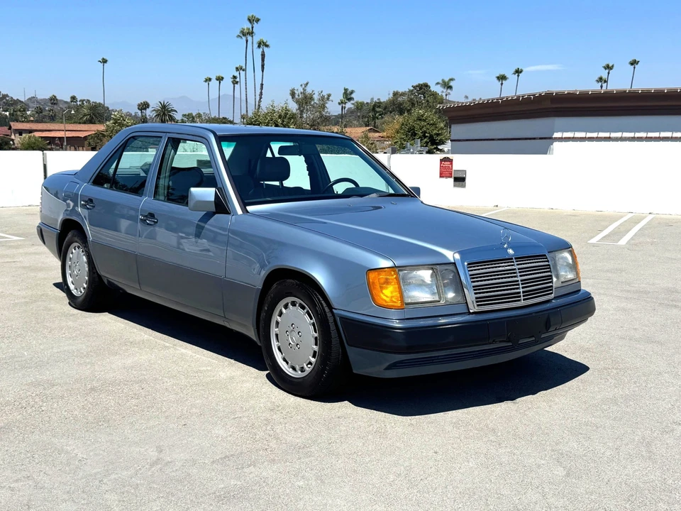 1990 Mercedes-Benz W124 E-Class - Image 7 of 31