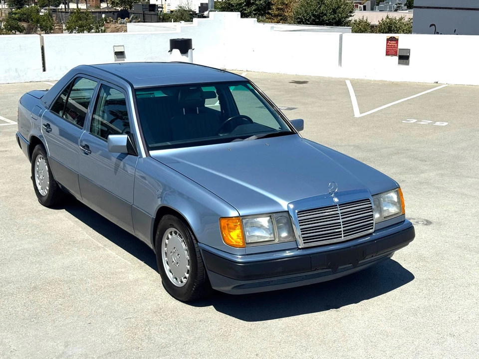 1990 Mercedes-Benz W124 E-Class - Image 4 of 31