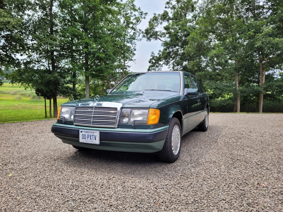 1990 Mercedes-Benz W124 E-Class - Image 12 of 31