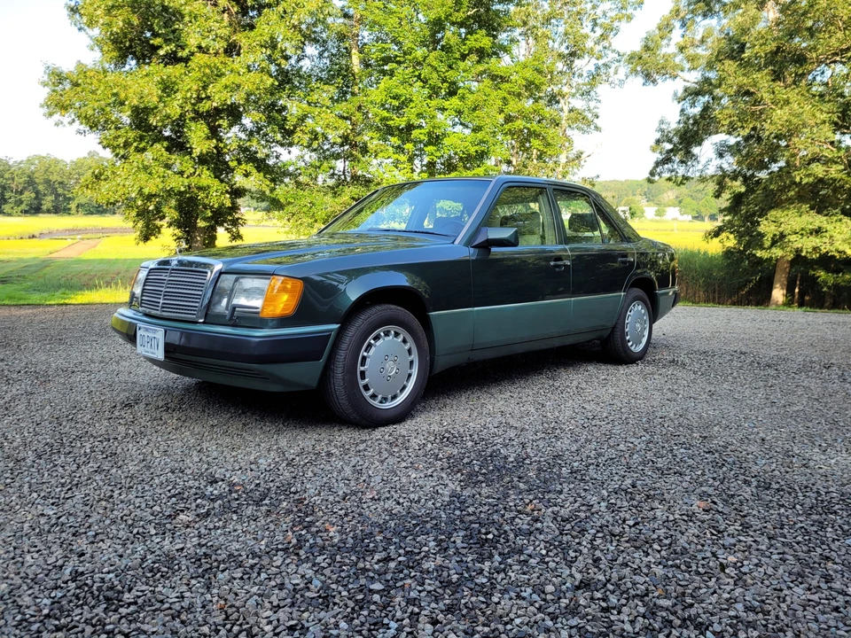 1990 Mercedes-Benz W124 E-Class - Image 20 of 31