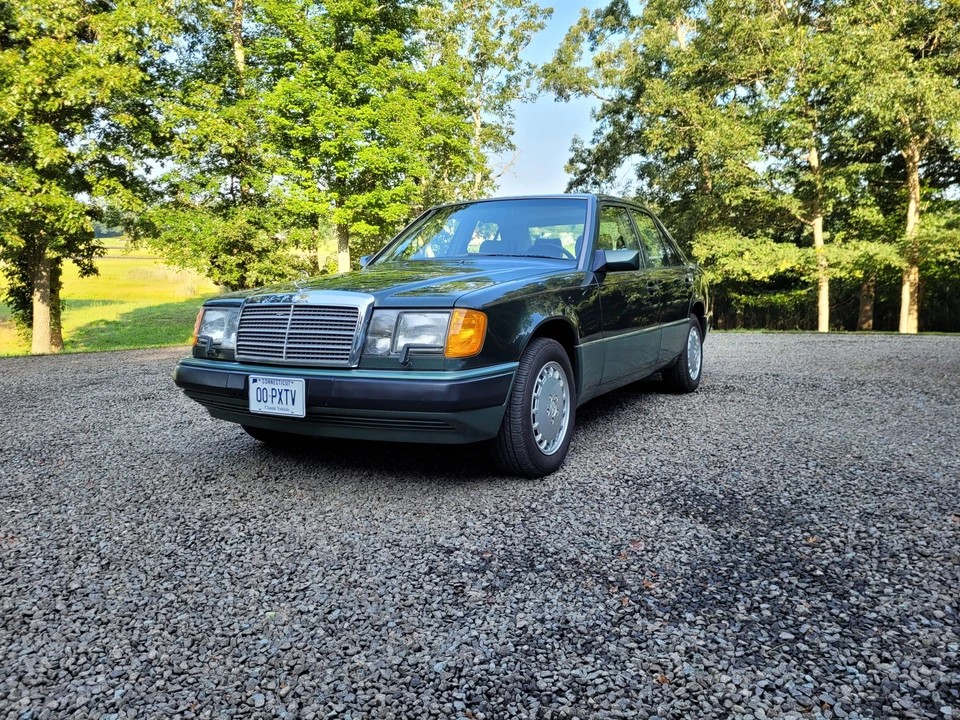 1990 Mercedes-Benz W124 E-Class - Image 15 of 31