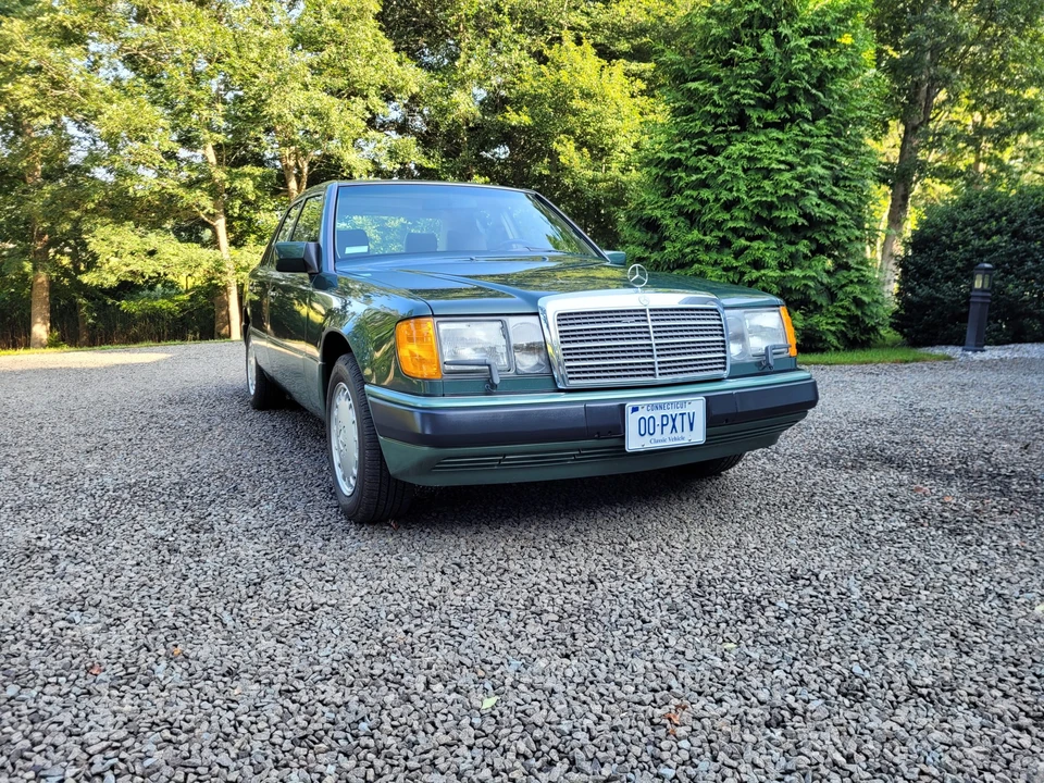 1990 Mercedes-Benz W124 E-Class - Image 4 of 31