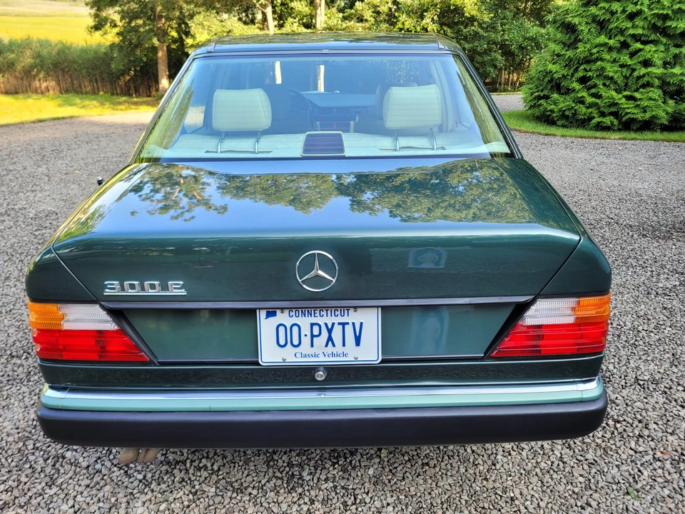 1990 Mercedes-Benz W124 E-Class - Image 28 of 31