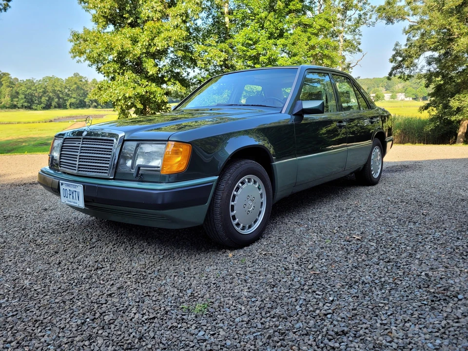 1990 Mercedes-Benz W124 E-Class - Image 19 of 31
