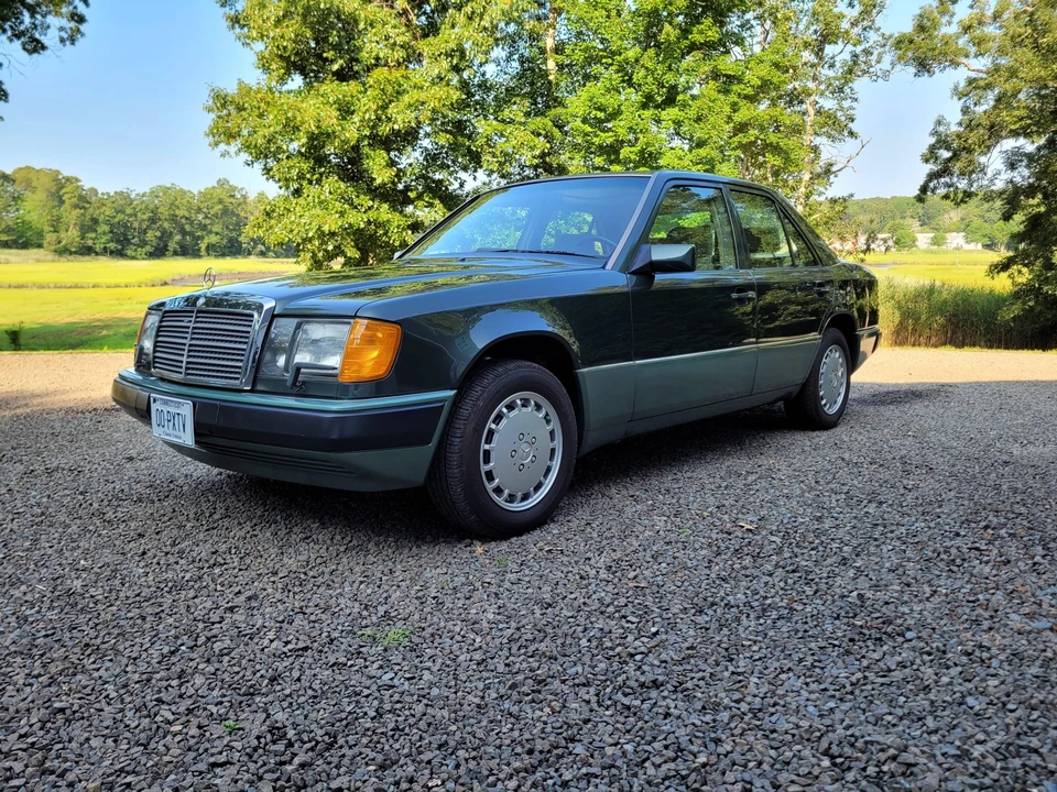1990 Mercedes-Benz W124 E-Class - Image 17 of 31