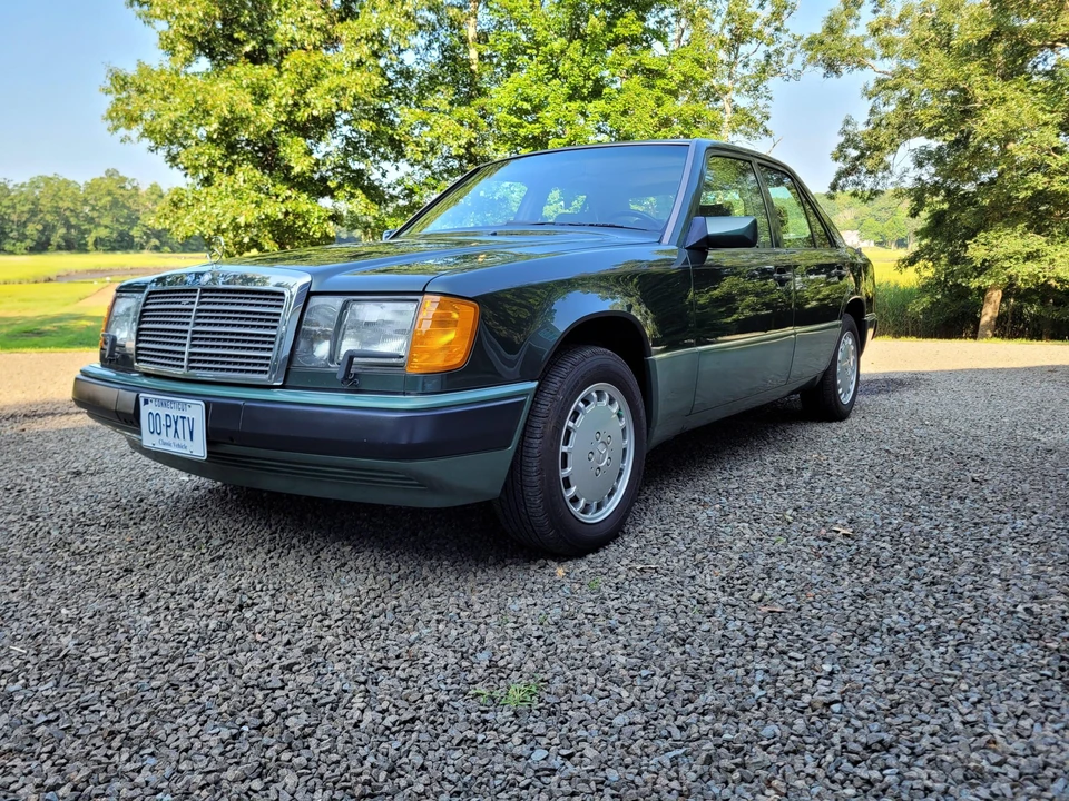 1990 Mercedes-Benz W124 E-Class - Image 18 of 31