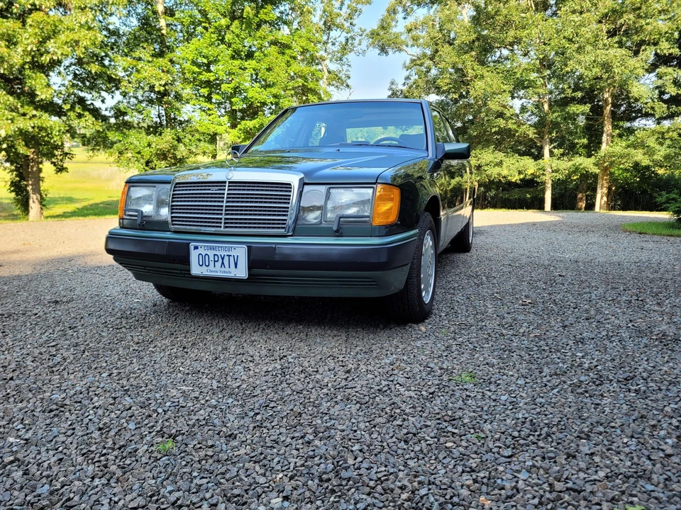 1990 Mercedes-Benz W124 E-Class - Image 14 of 31