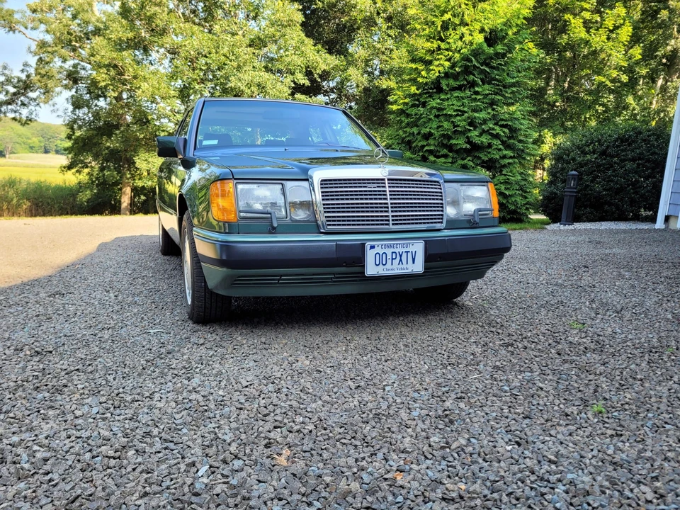 1990 Mercedes-Benz W124 E-Class - Image 5 of 31