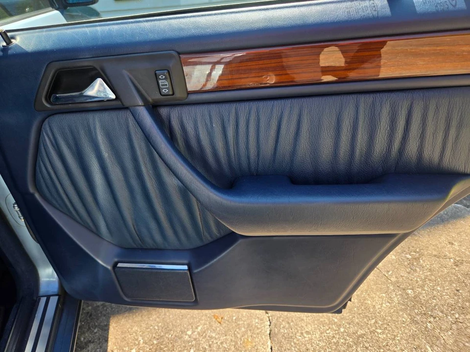 1990 Mercedes-Benz W124 E-Class - Image 14 of 19